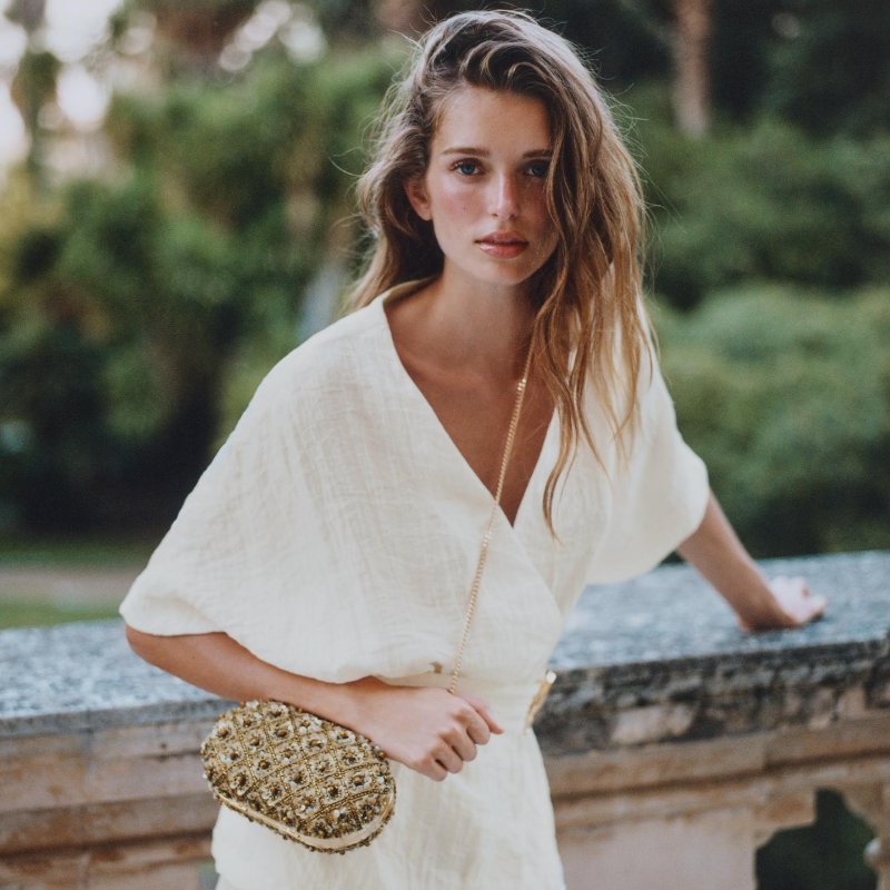 BEADED CLUTCH